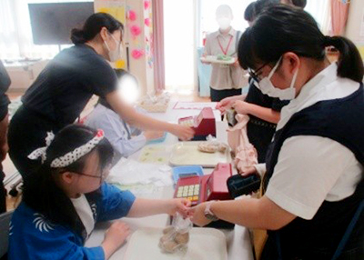 中学部夏野菜の販売